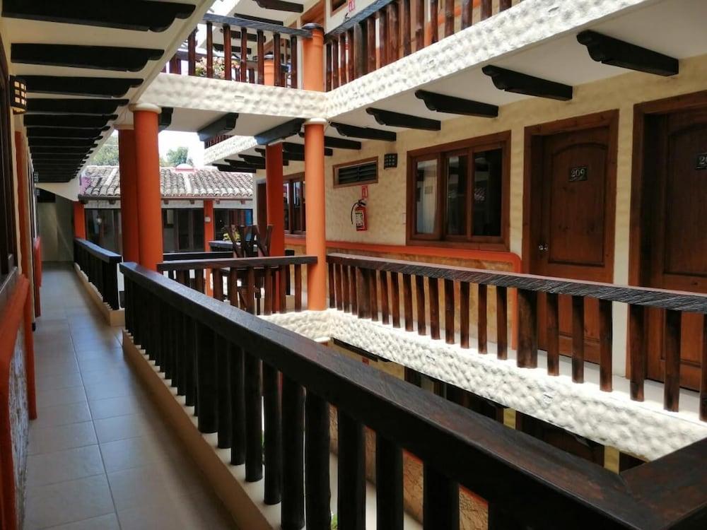 Casa De Los Arcangeles San Cristobal de las Casas Exterior photo